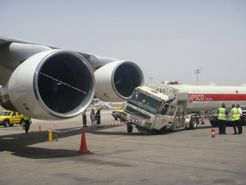 Illustration for article titled Iranian passenger jet crashes into refueling truck